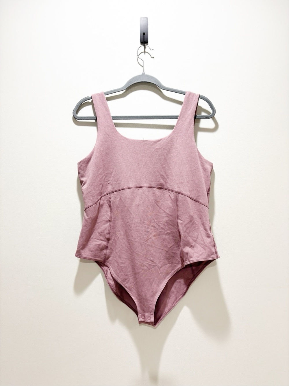 Old Navy Mauve Scoop-Neck Bodysuit Active PowerChill Size XL